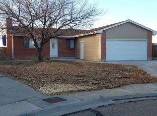 901 Blue Lace Dr, Pueblo, CO 81001