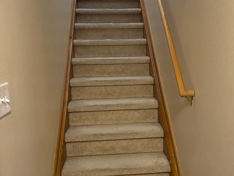 2410 Maplewood Cir — Photo 15