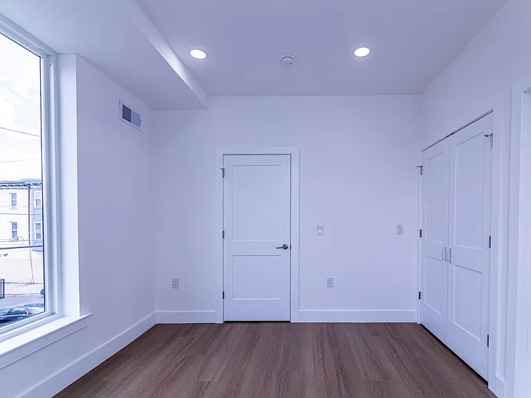 137 E Cumberland St #B — Photo 10