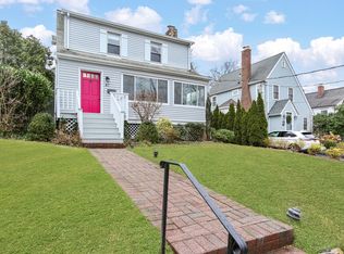 47 Elm Ave, Larchmont, NY 10538