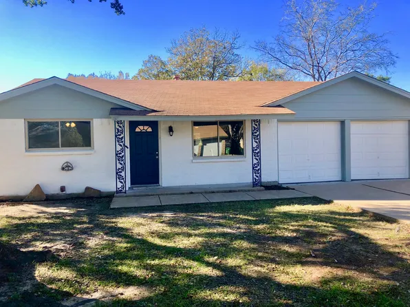 913 Russell Ln, Bedford, TX 76022