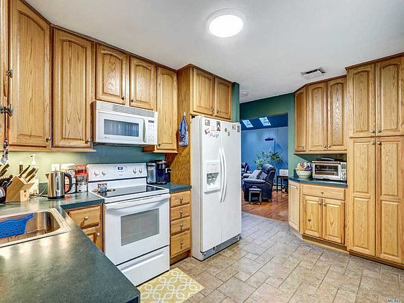 2nd image of 146 Shelter Ln #146