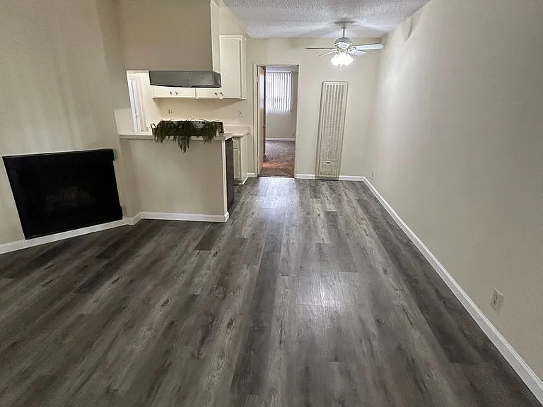 18550 Prairie St. — Photo 10