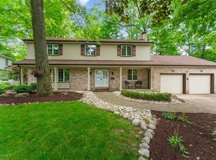 565 Hickory Hollow Dr, Canfield, OH 44406
