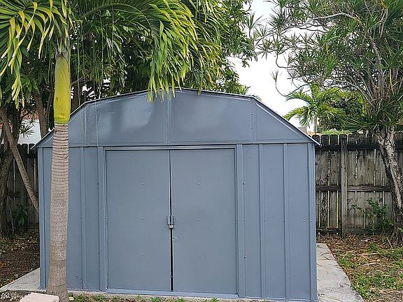 Shed
