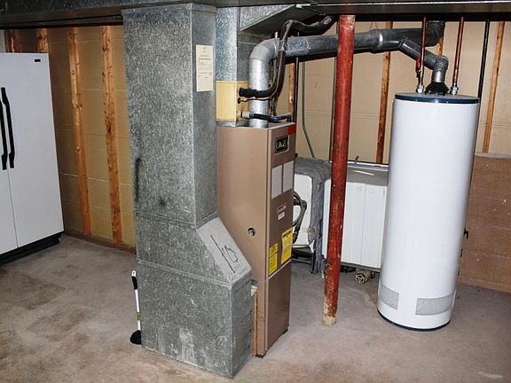 3rd image of 10S433 Echo Ln #1