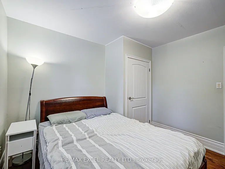 108 Babcombe Dr — Photo 13