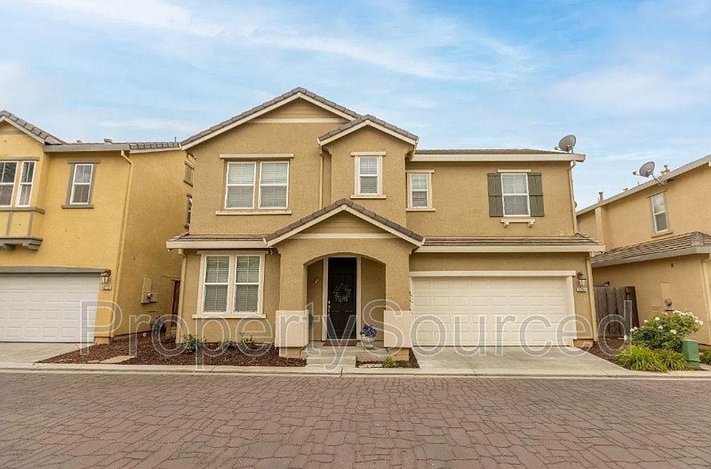 1st image of 5306 Cottage Cove Dr