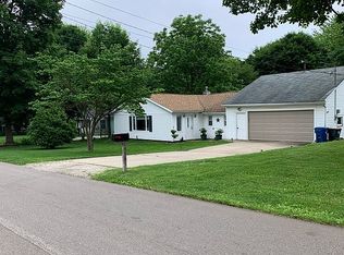 1916 Apple St, Portage, MI 49002