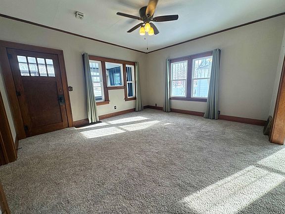 5th image of 1607 Grand Ave