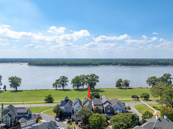3rd image of 954 Island Dr