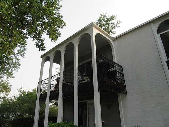 3rd image of 1302 Dr Martin Luther King Jr Blvd #43