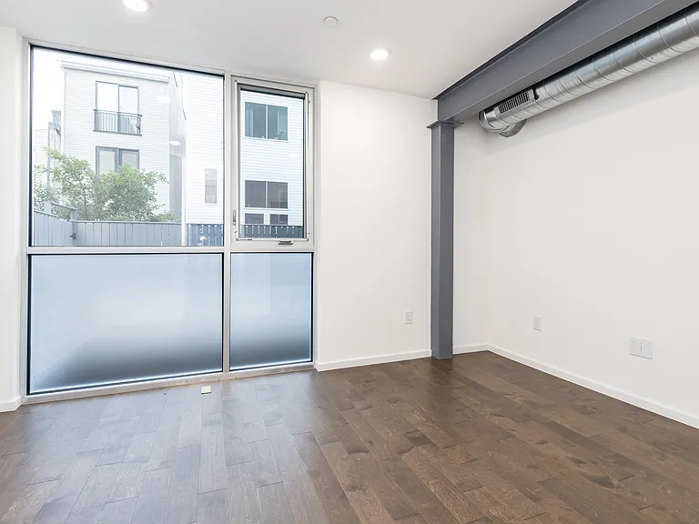 1541 N 6th St #2 — Photo 10