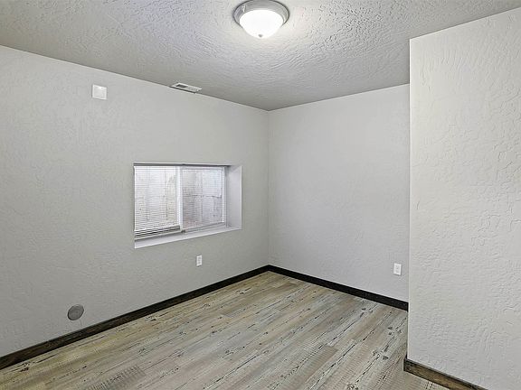 5th image of 13714 W Bergen Dr