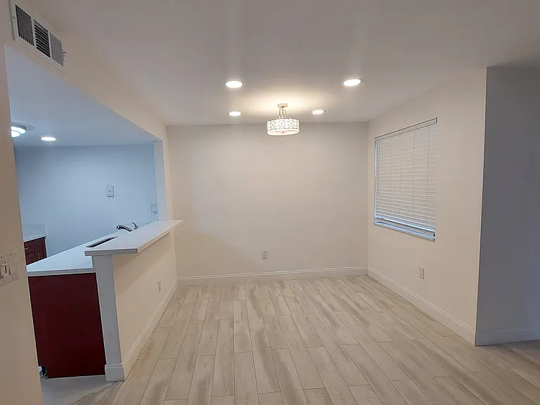 6835 SW 45th Ln — Photo 6