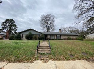 3 Ponderosa Dr, Texarkana, TX 75503