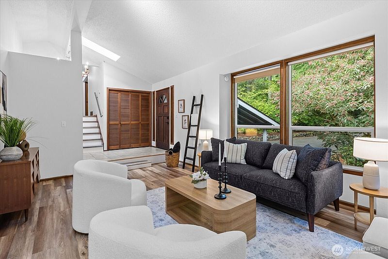 3rd image of 6930 191St Street SE