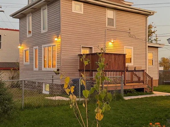 3105 W 3rd St, Duluth, MN 55806