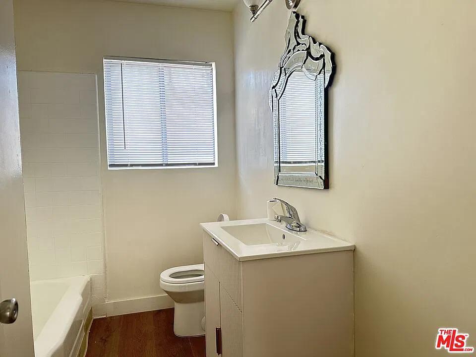 5853 Gregory Ave — Photo 4