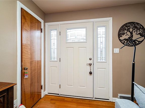 5th image of 3200 Mirimar St