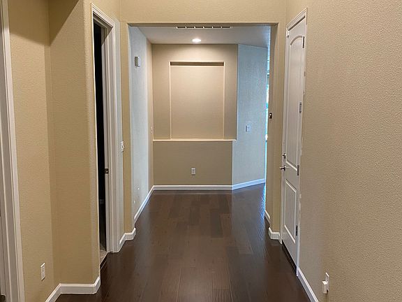 3rd image of 730 Burnt Ranch Way