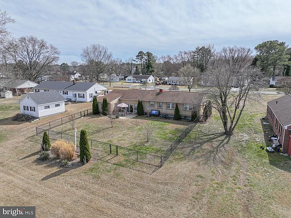 4th image of 205 Linthicum Dr