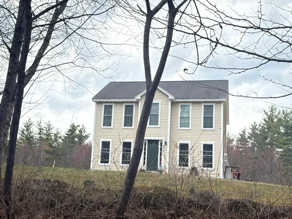 208 Winding Hill Rd, Northwood, NH 03261