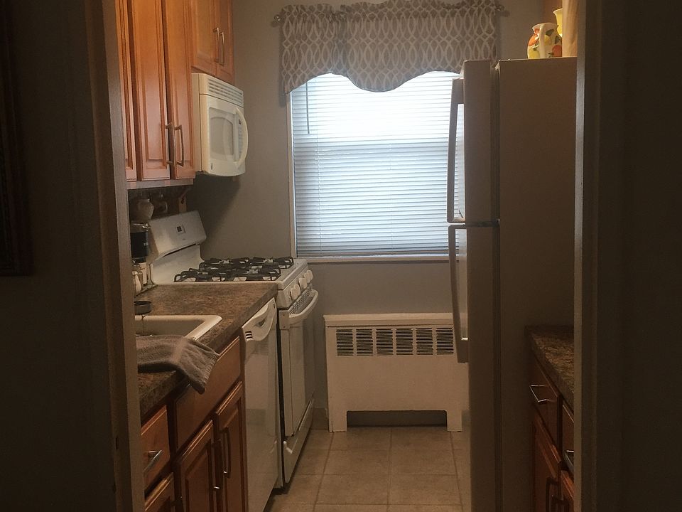 1st image of 8405 Shore Pkwy Floor 2