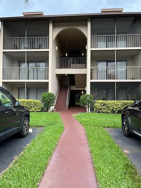 1st image of 208 Foxtail Dr APT G2