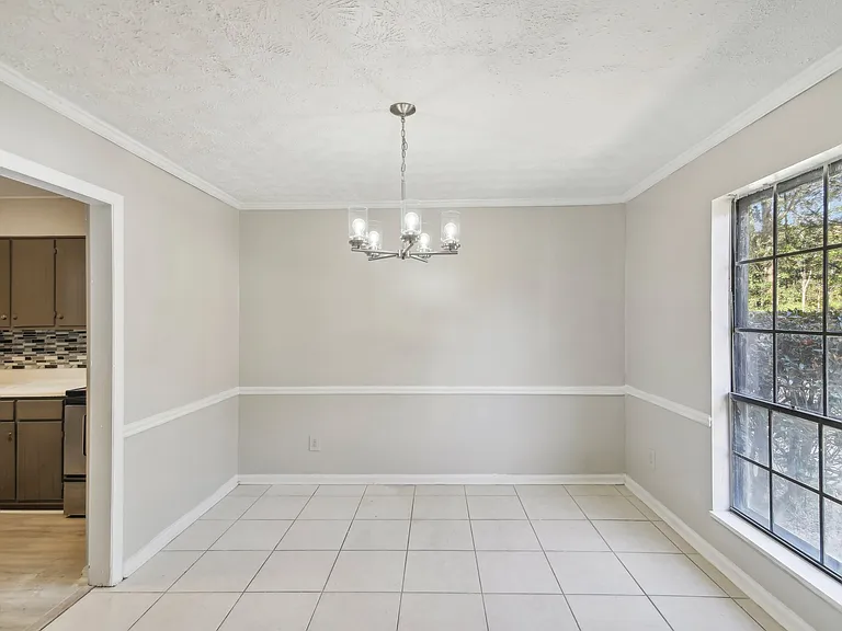 6429 Woodstone Way — Photo 5