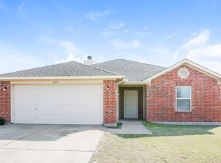 2631 Castle Pines Dr, Burleson, TX 76028