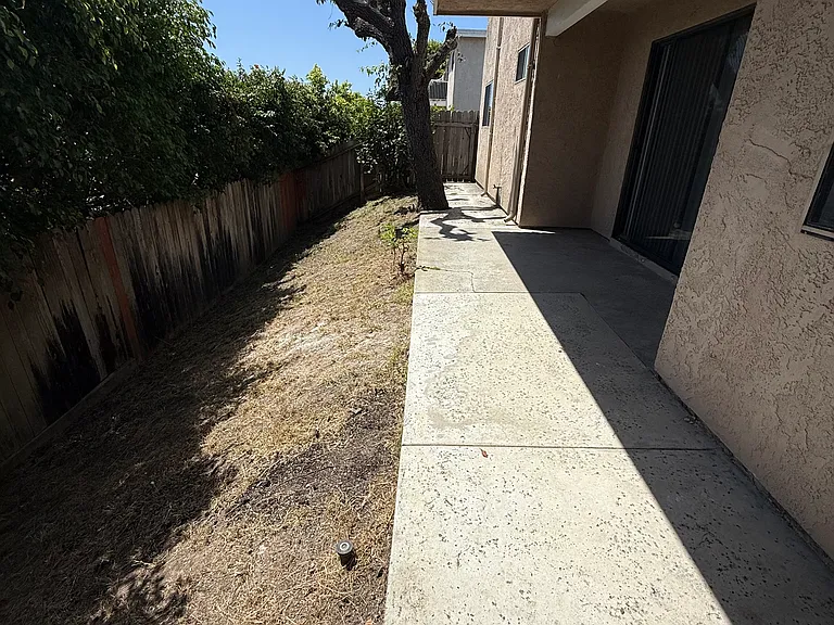 17072 Harbor Bluffs Cir #B — Photo 2