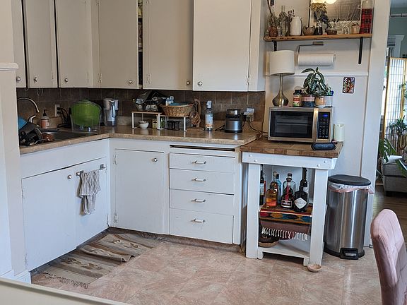 4th image of 1216 S Lyman Ct #B