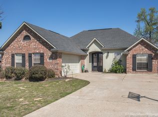 4867 Birdie Ln, Shreveport, LA 71107