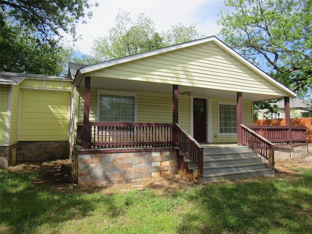 1321 W Bullock St, Denison, TX 75020 MLS 20309201 Zillow