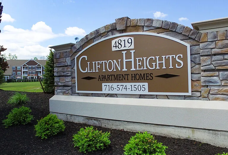Clifton Heights — Photo 3