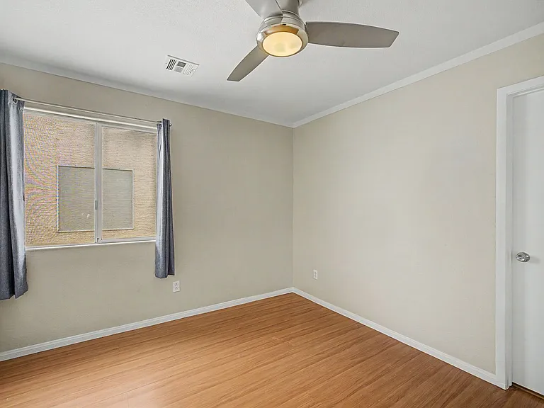 7928 Horn Beam Ct — Photo 16