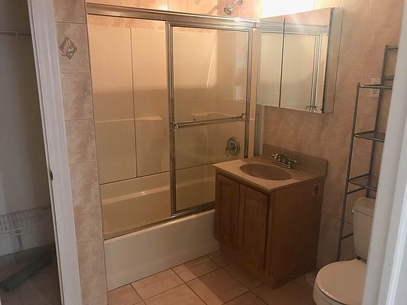 3rd image of 14237 38th Ave APT 2A