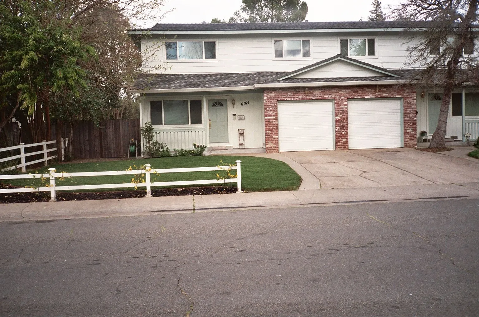 6166 Oakgreen Cir photo 1