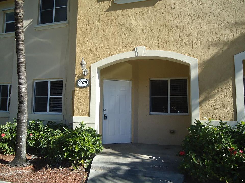1st image of 2975 SE 15th Ave #0