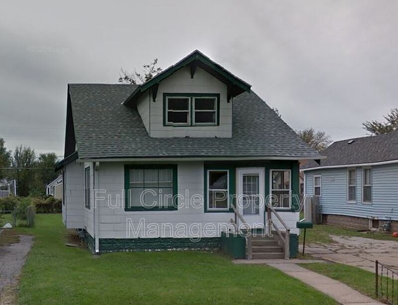 2nd image of 2715 Browne St