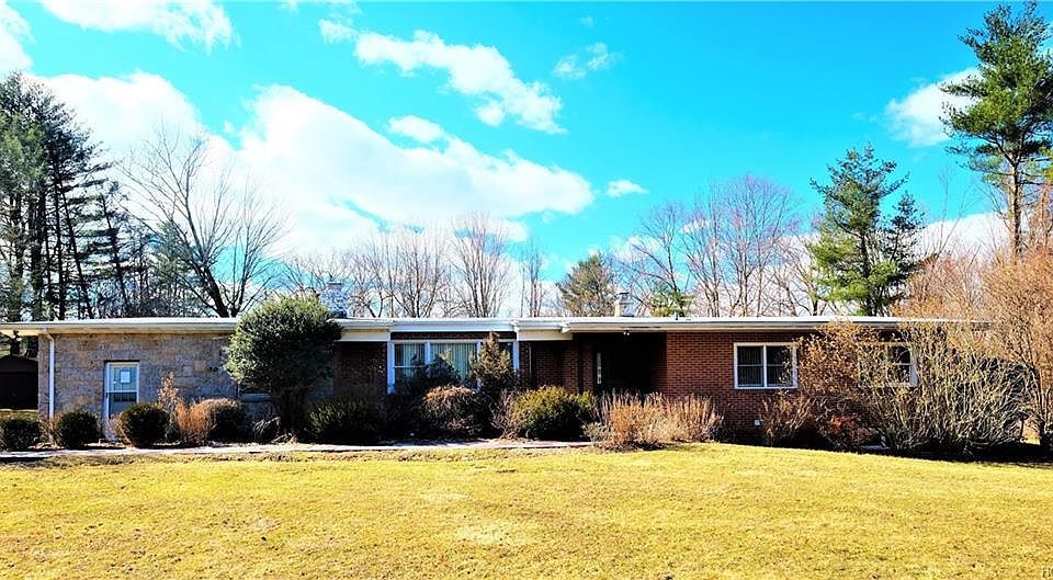 1st image of 1760 Dogwood Dr
