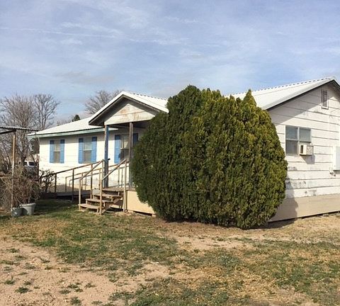 3rd image of 500 E 8th St