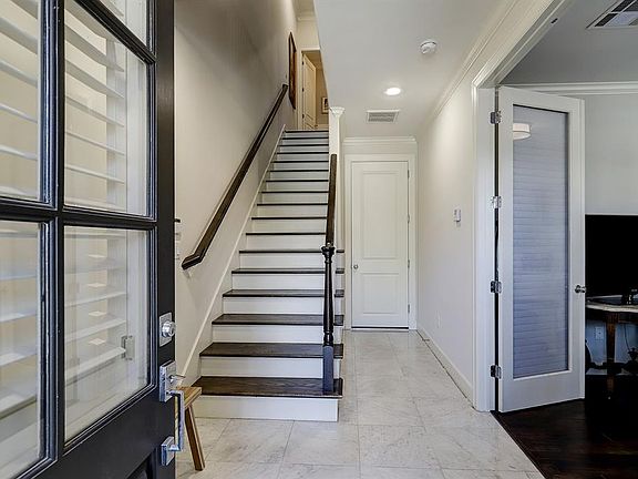 4th image of 2510 Mandell St APT B