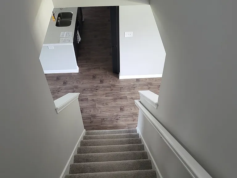 1019 Spring Hill Dr — Photo 14