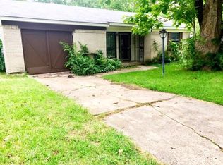 332 Konawa Dr, Dallas, TX 75217