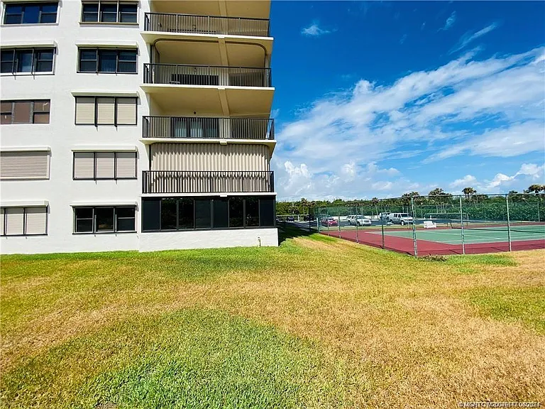 10044 S Ocean Dr #102 — Photo 47