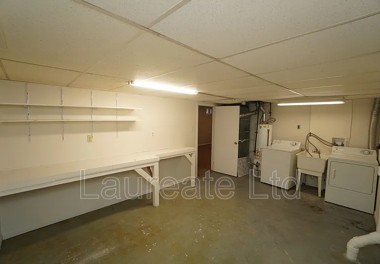 2258 W Maplewood Ave — Photo 22