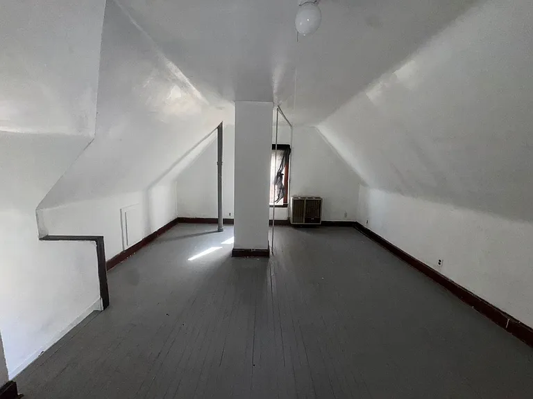 10006 Pierpont Ave — Photo 32