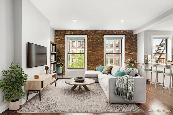 Rented by Compass | media 7